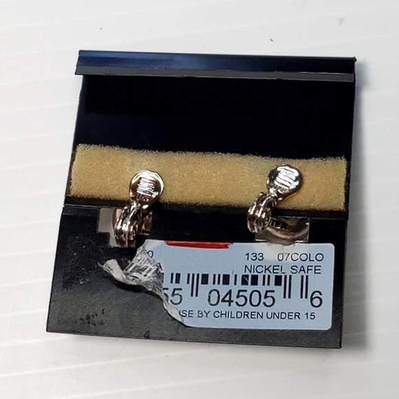 Napier Purple Rhinestone Clip On Earrings Silver Tone Unsigned New 1/2" Vtg - Picture 3 of 4